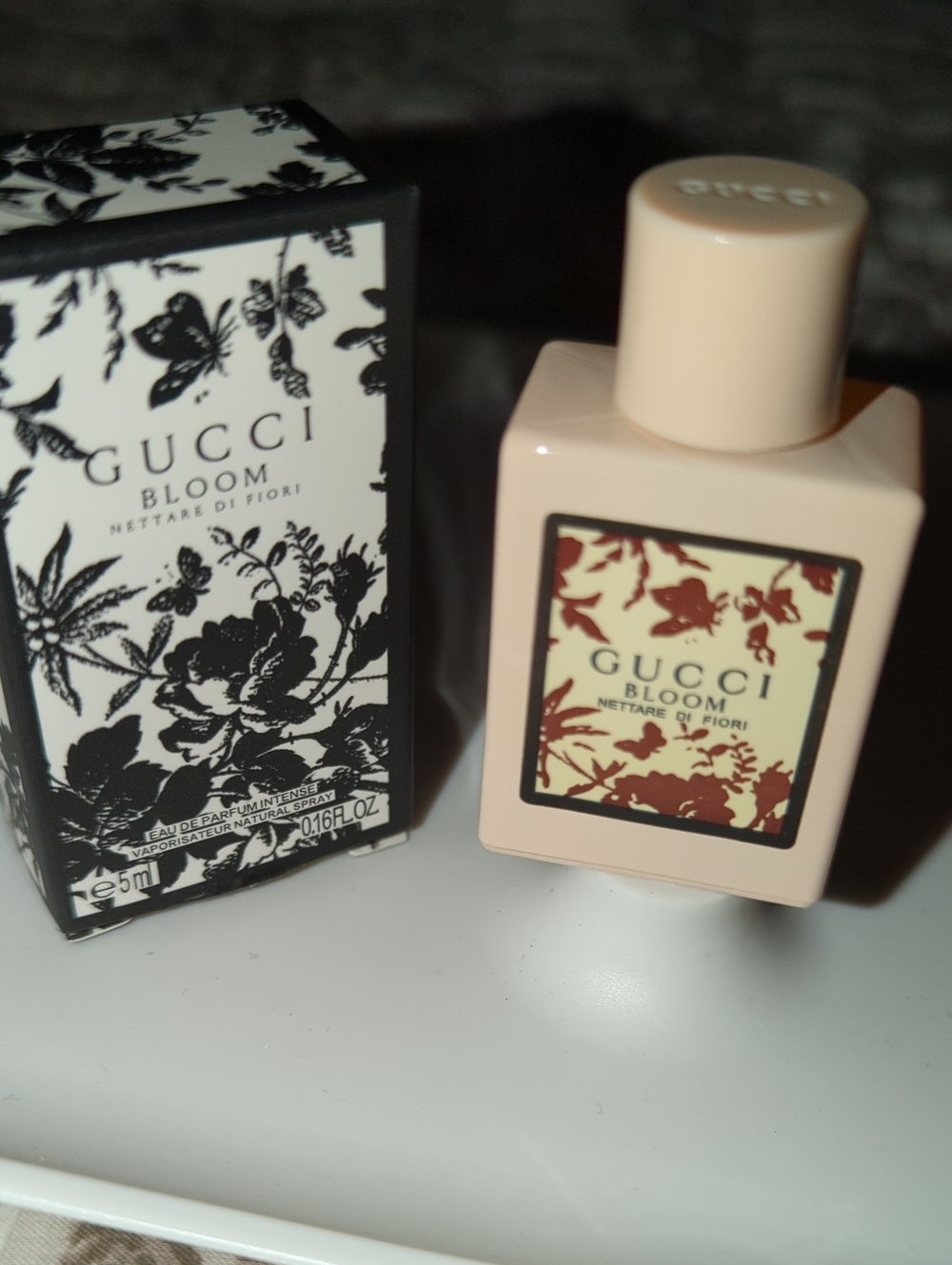 Gucci Bloom Mini Bottle in Cream & Black Floral Design